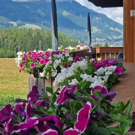 Gaestehaus Schoeneweiss شقة *