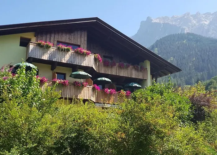 舍尼瓦斯旅馆 公寓 埃尔瓦尔德