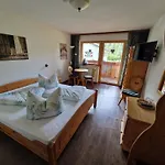 Gaestehaus Schoeneweiss شقة ايروالد