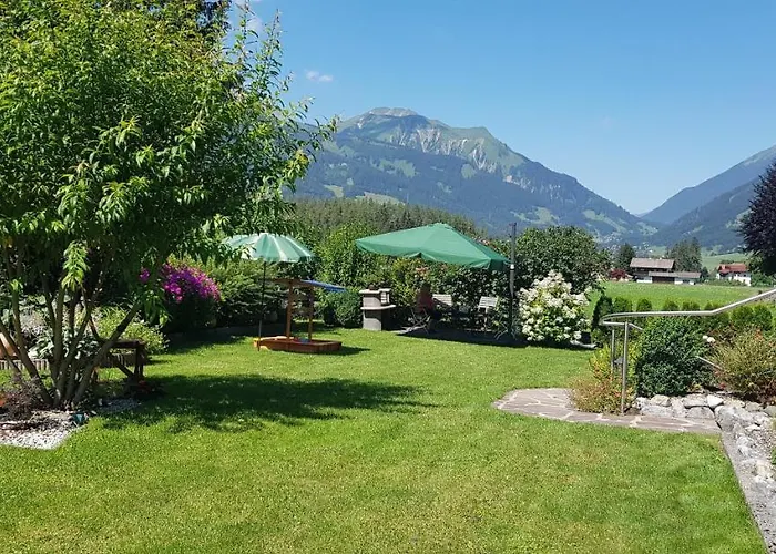 Gaestehaus Schoeneweiss Ehrwald