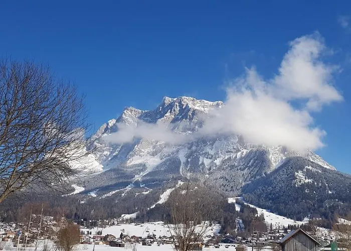 Lägenhet Gaestehaus Schoeneweiss Ehrwald