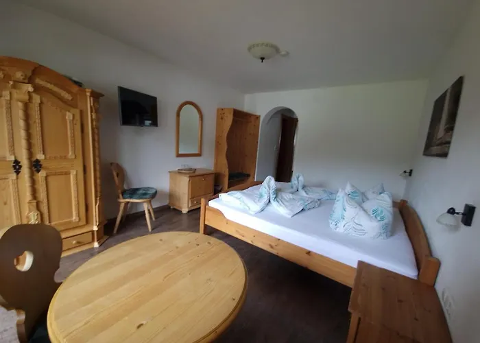 Gaestehaus Schoeneweiss