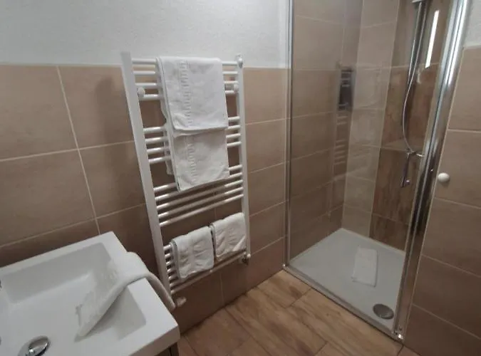 Gaestehaus Schoeneweiss * Ehrwald