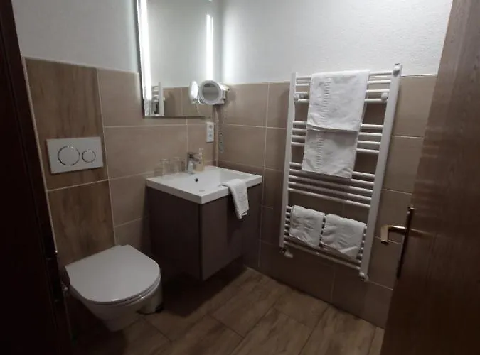 Gaestehaus Schoeneweiss Lägenhet *