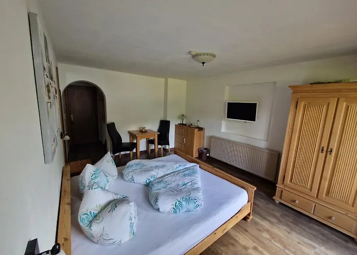 Gaestehaus Schoeneweiss Lägenhet Ehrwald