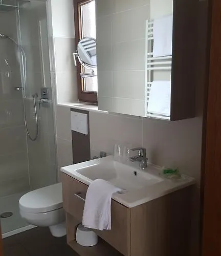 Gaestehaus Schoeneweiss Ehrwald