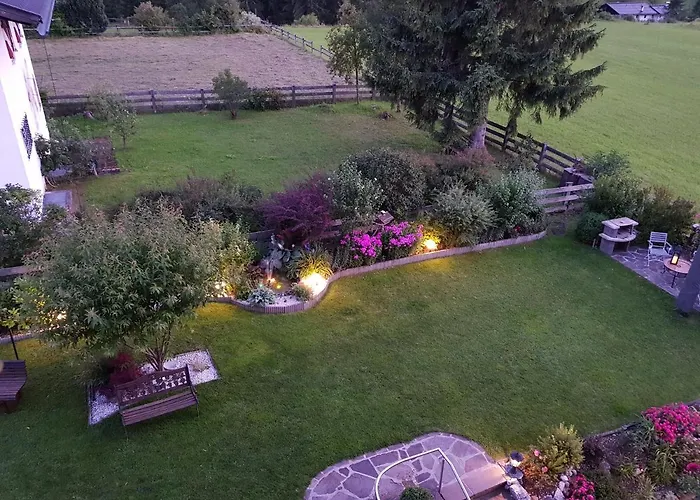 Gaestehaus Schoeneweiss Lägenhet Ehrwald