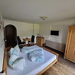 Gaestehaus Schoeneweiss Appartement Ehrwald