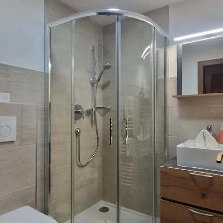 Apartamento Gaestehaus Schoeneweiss *